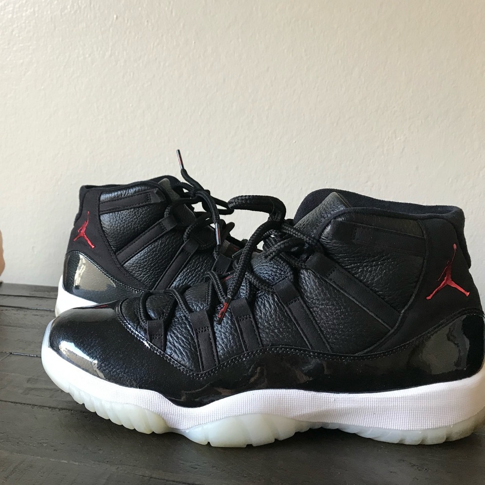 Jordan 11. 72’10 Size 11.5 (Like New). Original box.